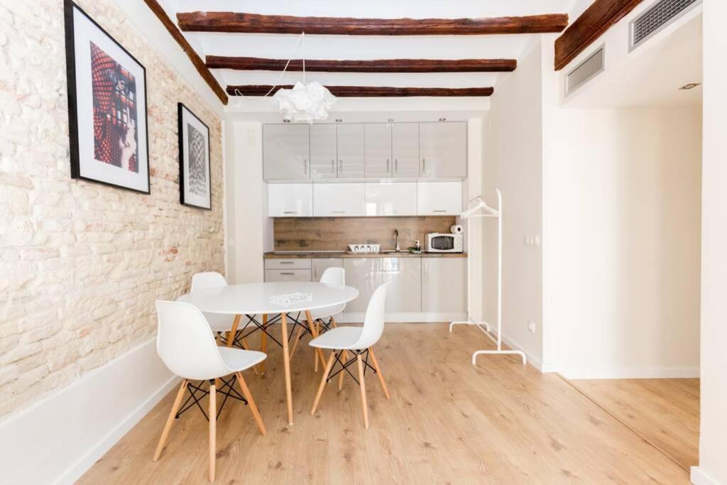 Ca2 - Apartamento Centrico De Un Dormitorio Con Opcion De Garaje Zaragoza Bagian luar foto